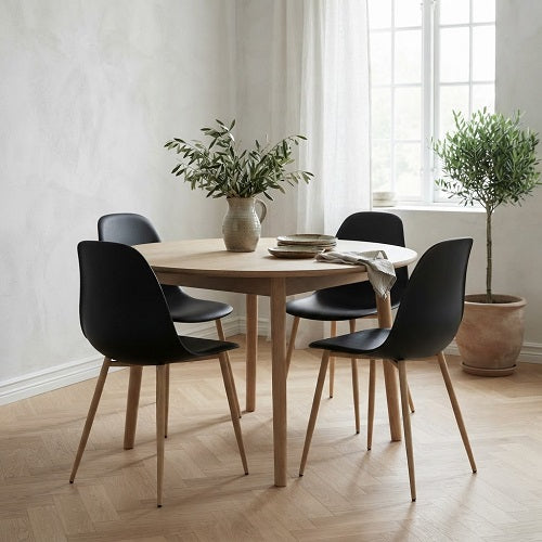 Juego de 4 Sillas de Comedor SVART — Negro con Patas de Metal Símil Madera