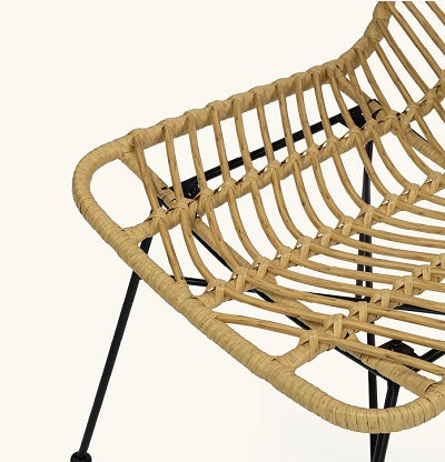 Silla RAA — Ratán Natural y Patas Negras